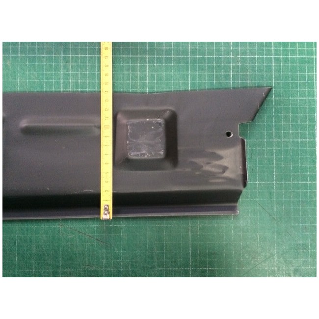 Bas de caisse extérieur gauche