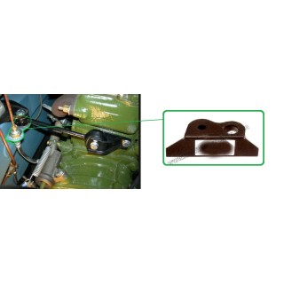 Fixation tirant moteur sur caisse