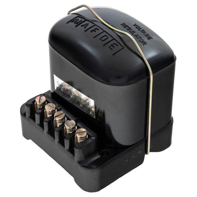 Régulateur de tension 5 Sorties